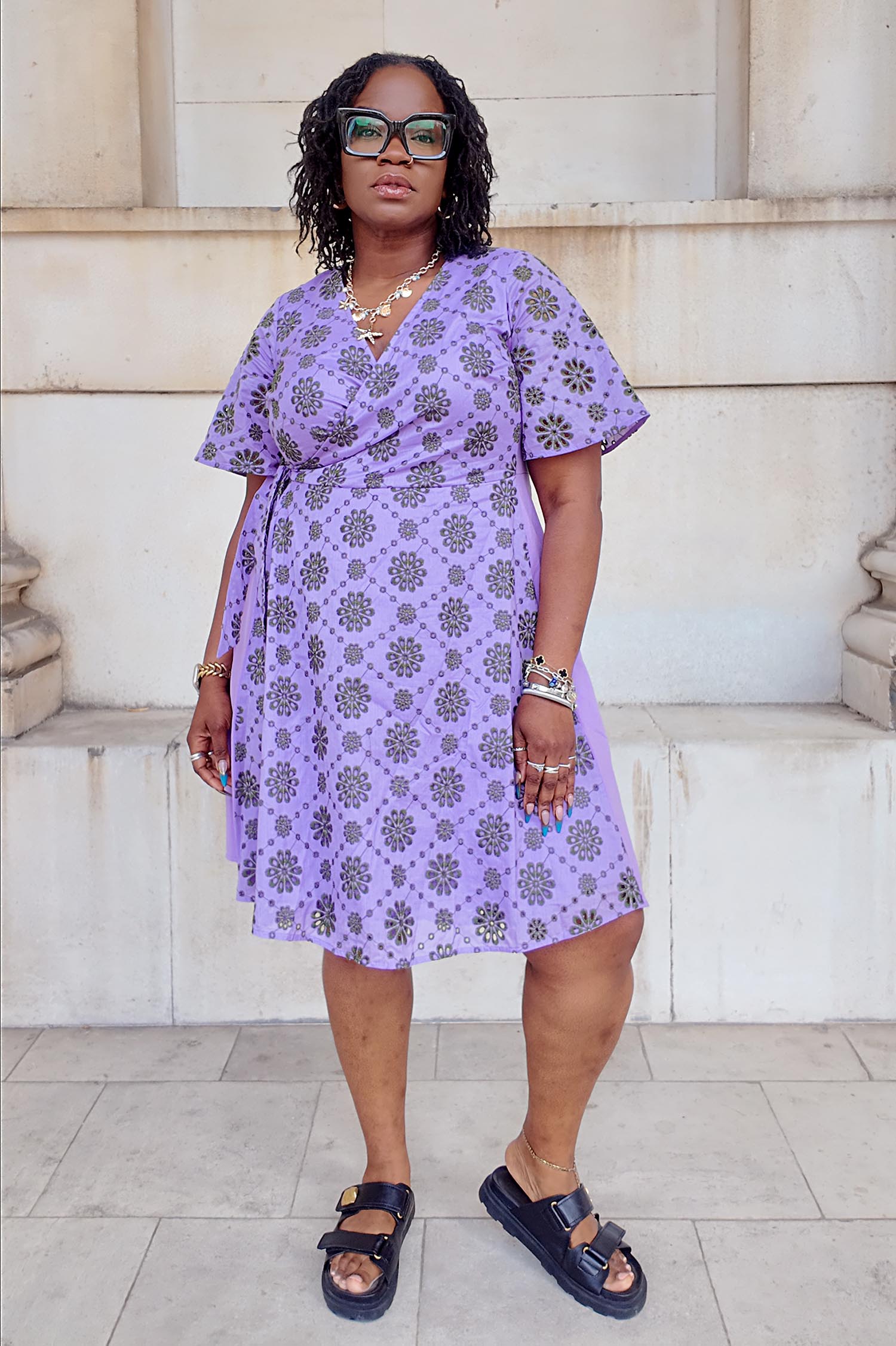 Anneka, 5ft 6in / 168cm - Size E