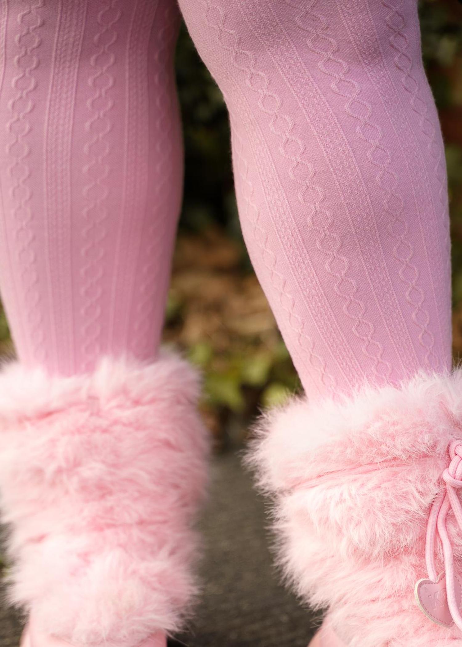 Grannies Cable Knit Wool Tights V2 - Piglet