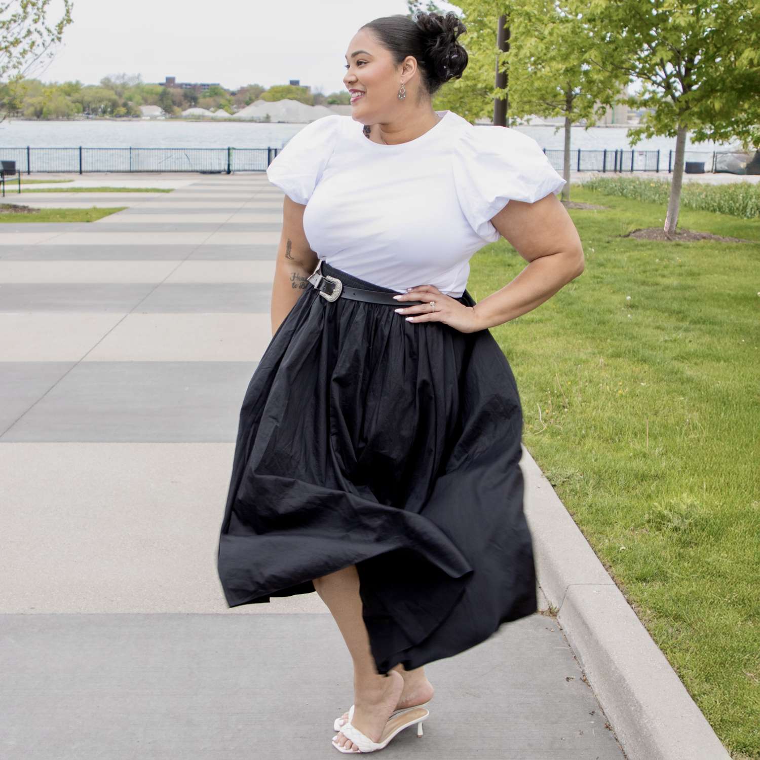 Crew neck Puff Sleeve Tee - White