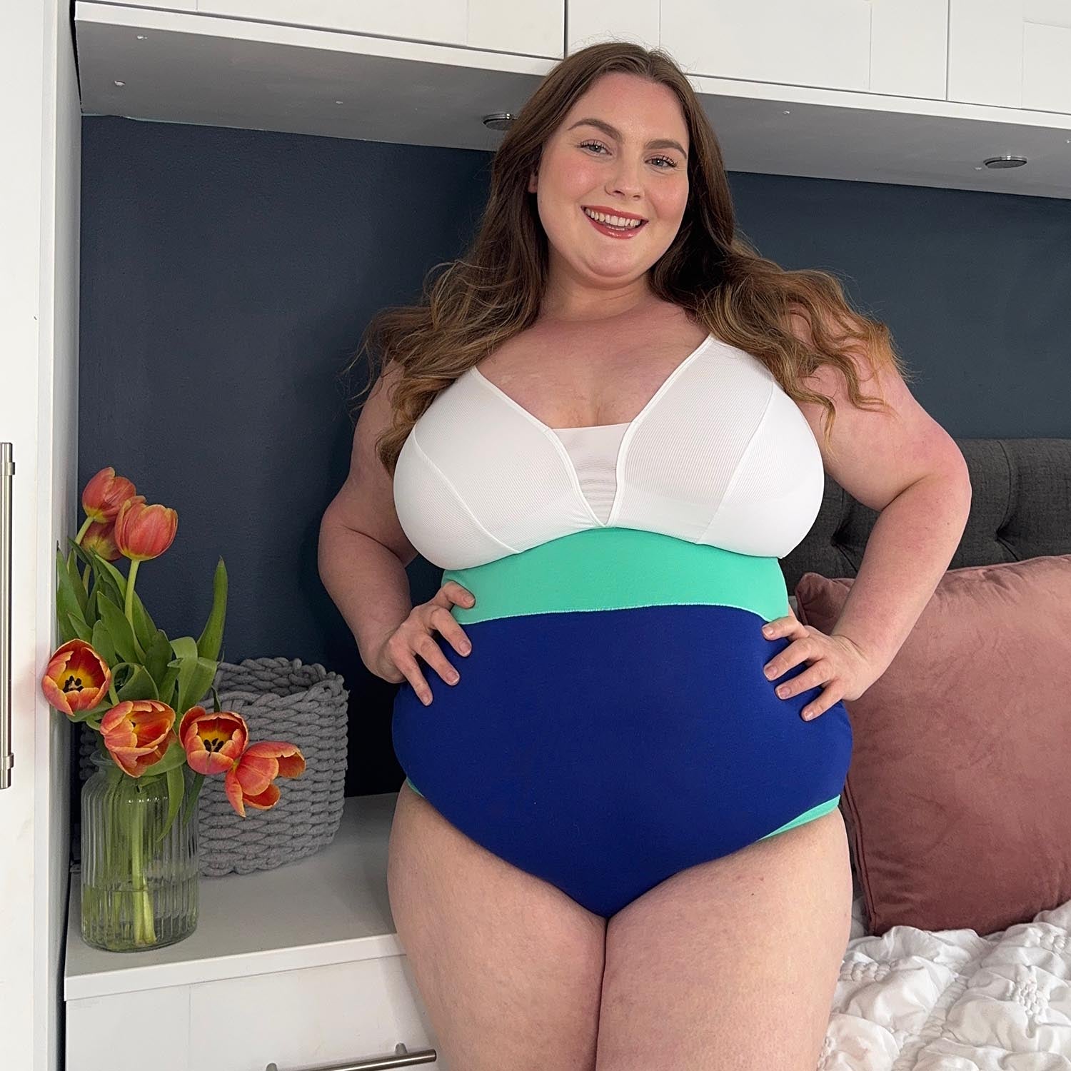 Lauren - Size F