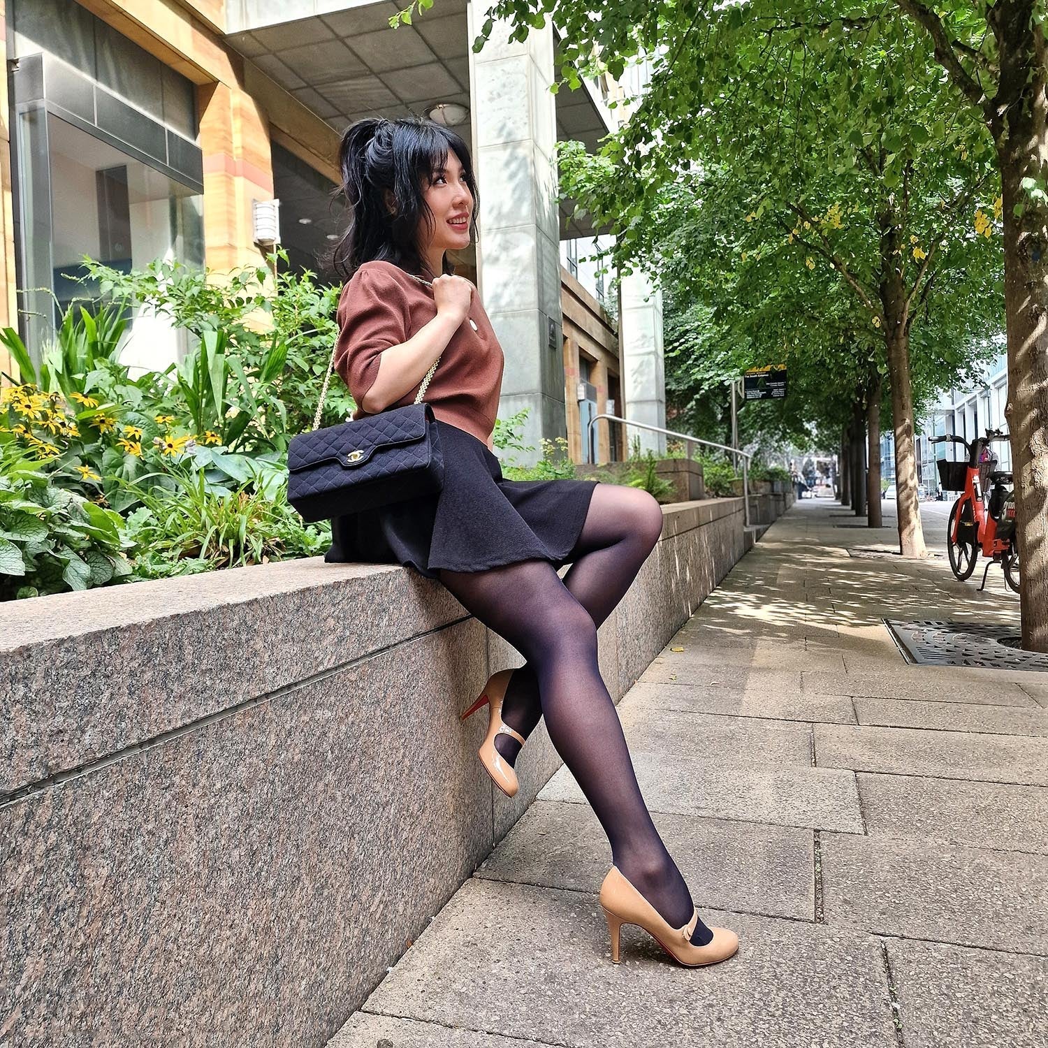 30 Denier Sheer Halo Tights - Liquorice