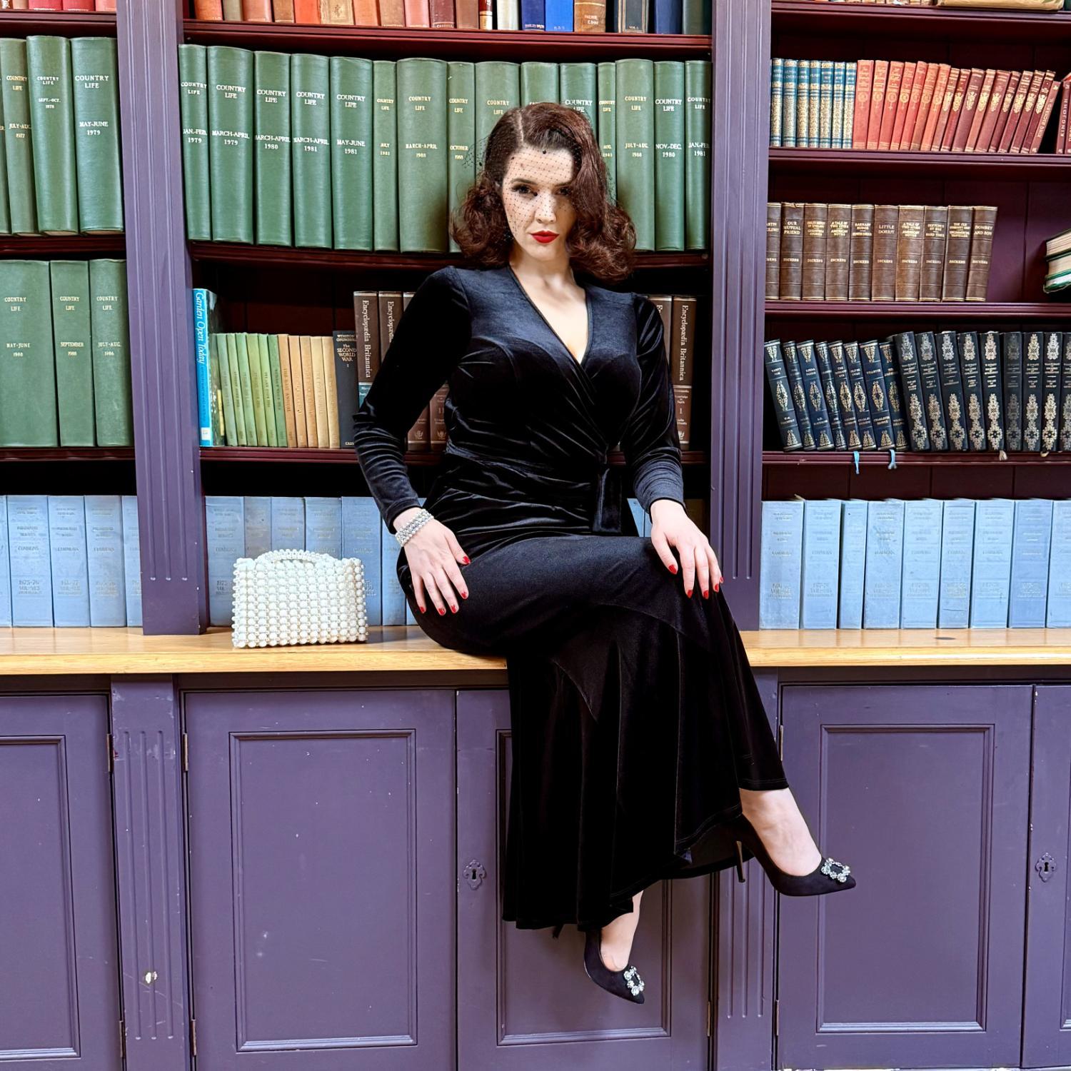 Velvet Mermaid Skirt - Black