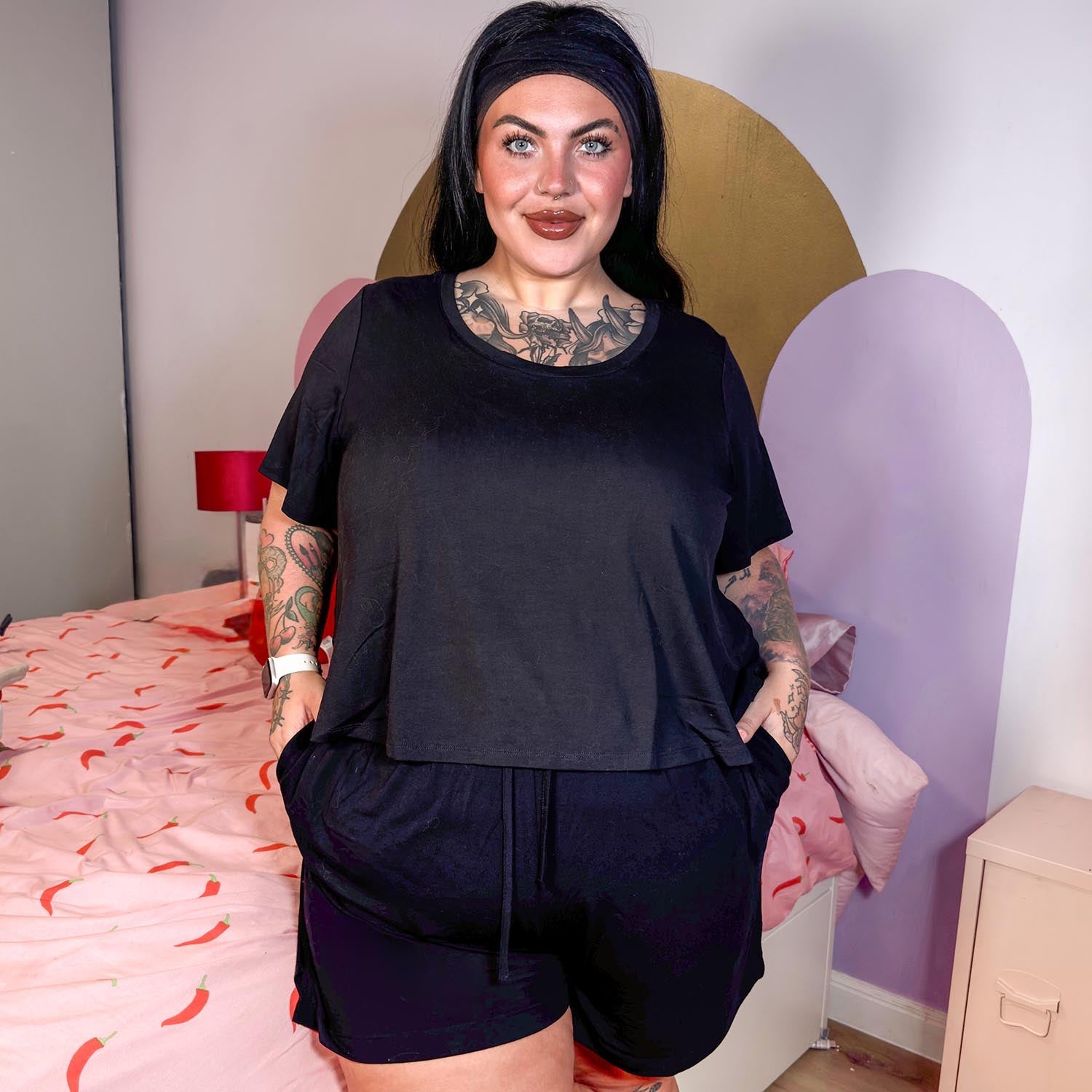 Lightweight Scoop Neck Tee - Black