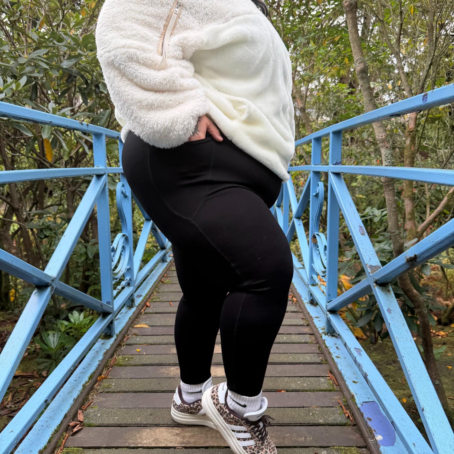 Sophie - Size G - 5ft 3